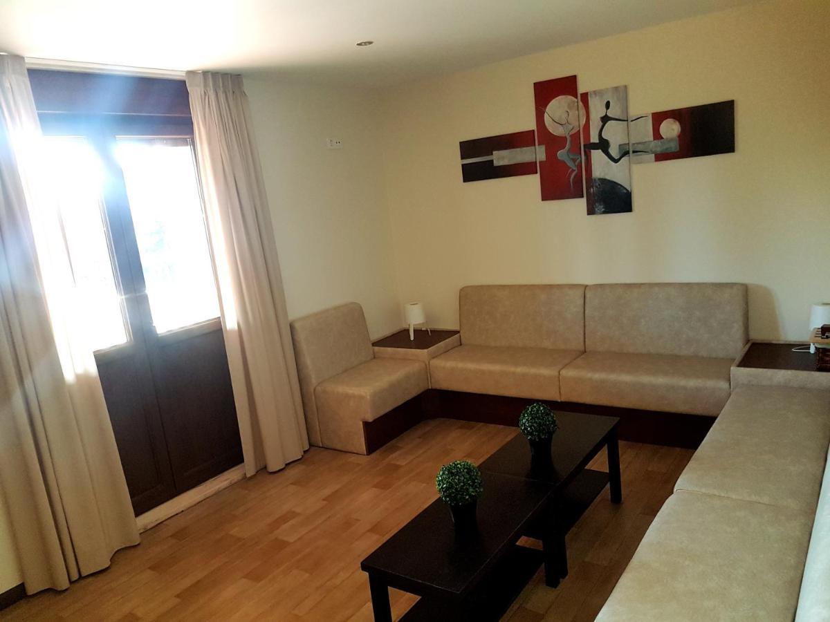 Albergue Pineiral Fonsagrada A Fonsagrada Экстерьер фото